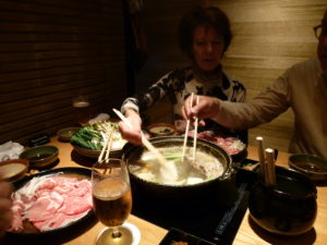 Sukiyaki-Spass mit Charly Iten
